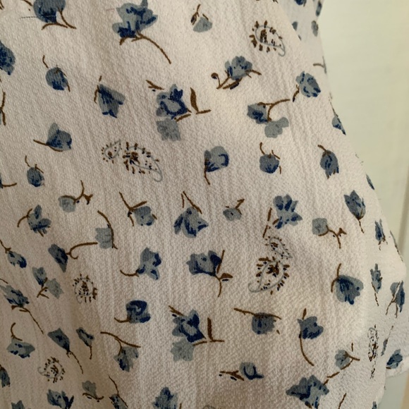 Off shoulder Romper, Blue White Floral,  M - Picture 4 of 9